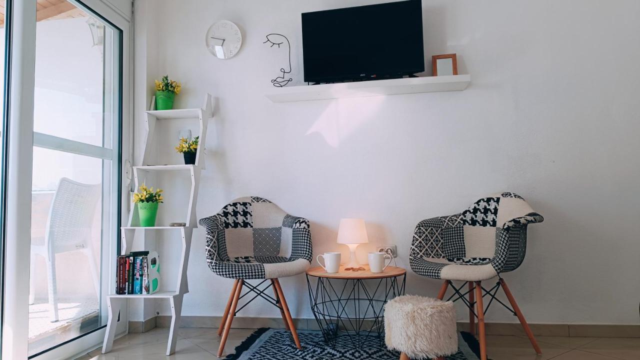 Beach Apartment With Beach Chairs N.1 Utjeha Exterior foto