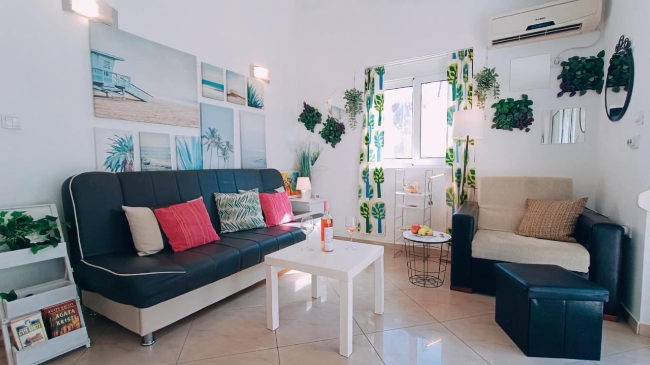 Beach Apartment With Beach Chairs N.1 Utjeha Exterior foto