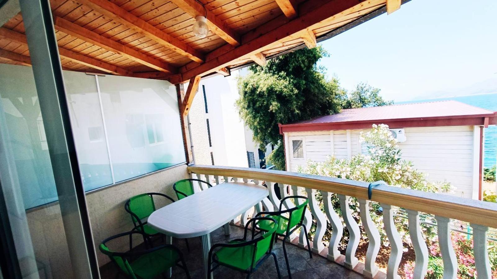 Beach Apartment With Beach Chairs N.1 Utjeha Zimmer foto